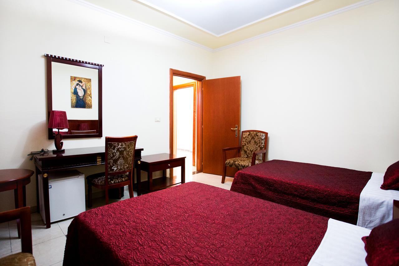 Orchidea Hotel Tirana Exterior photo