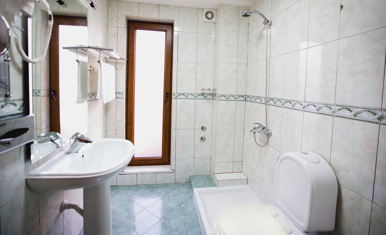 Orchidea Hotel Tirana Exterior photo